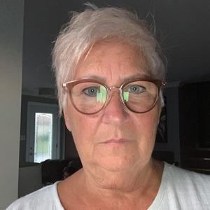 Meet your Posher, Carole